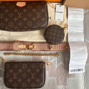Louis Vuitton Multi Pochette Accessoires Stylish Everyday Bag